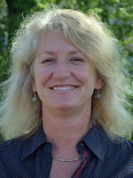 Frau Margit Schmid